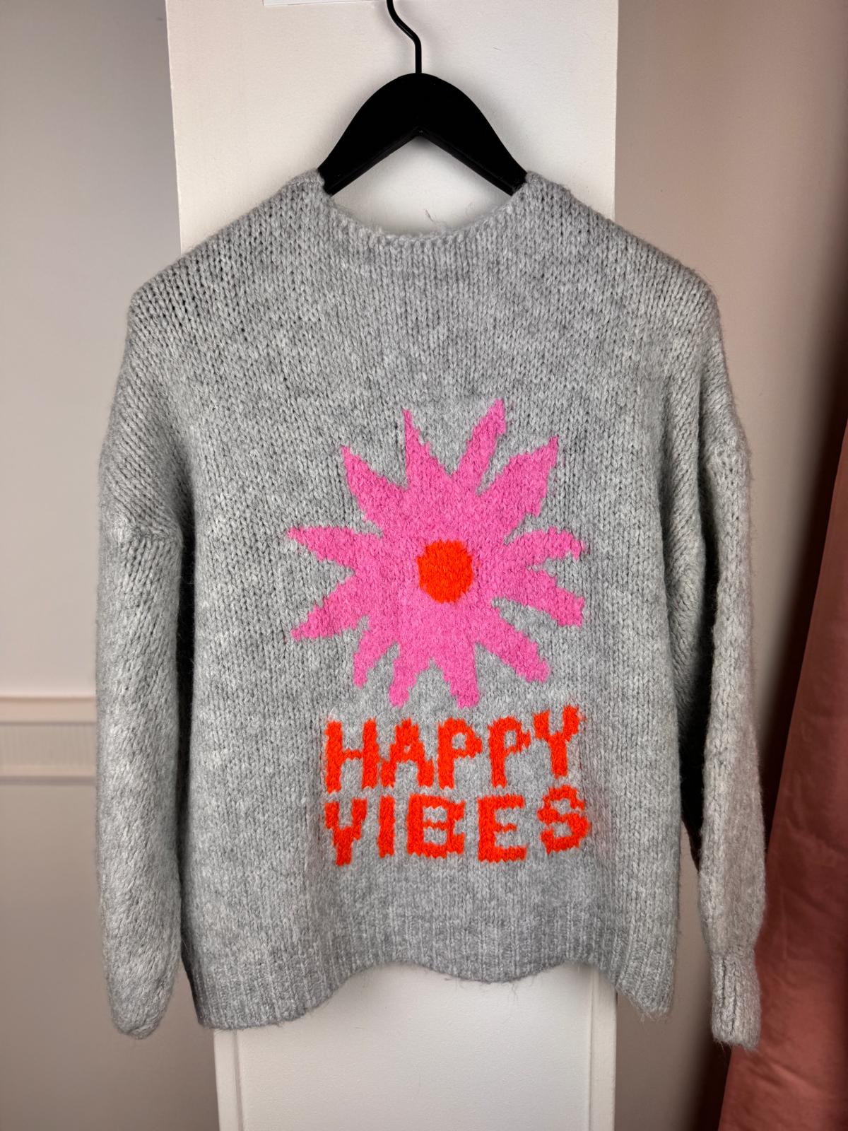 Image Patricia vest “Happy Vibes” grey